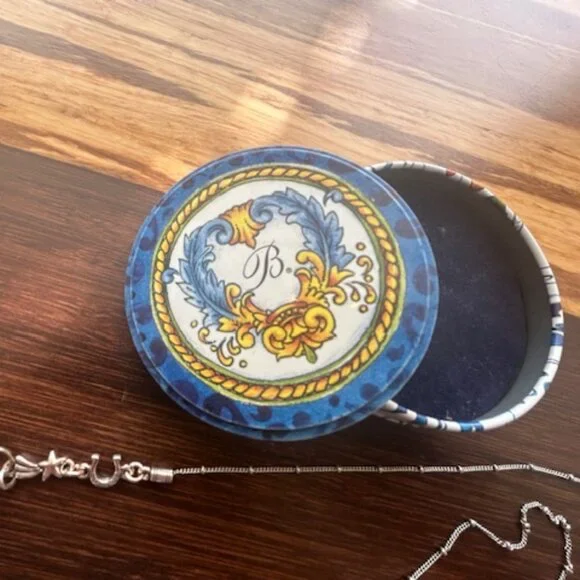 Brighton Lucky Charm  Sunglasses Chain Holder Silver Enemel - Picture 3 of 7